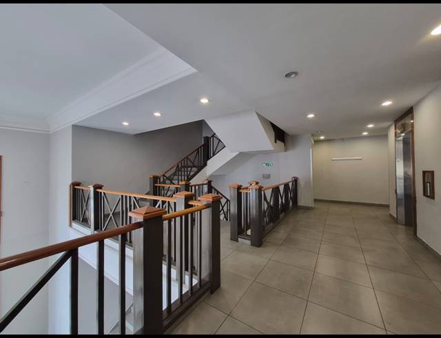 1,508M² OFFICE TO LET IN CRAIGHALL